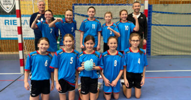 Die Dossenberger Mädchen ziehen ins Handball Bezirksfinale ein